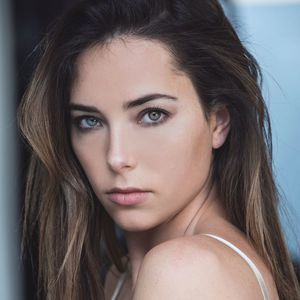 Meet your Posher, Mariel